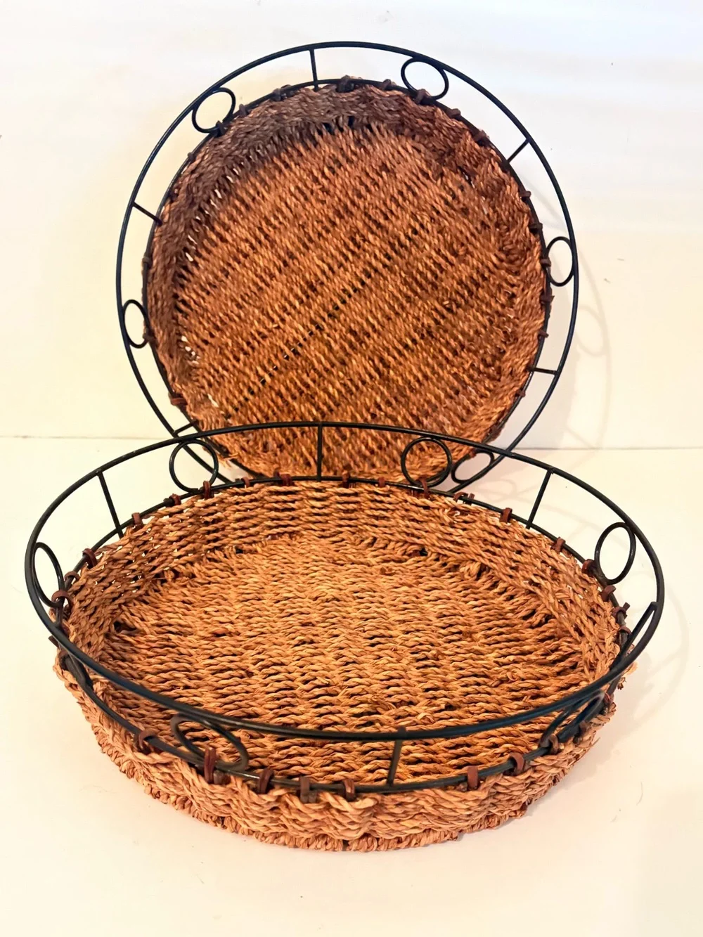 2 Woven Wicker Black Metal Frame Round Serving Display Basket Farmhouse Decor